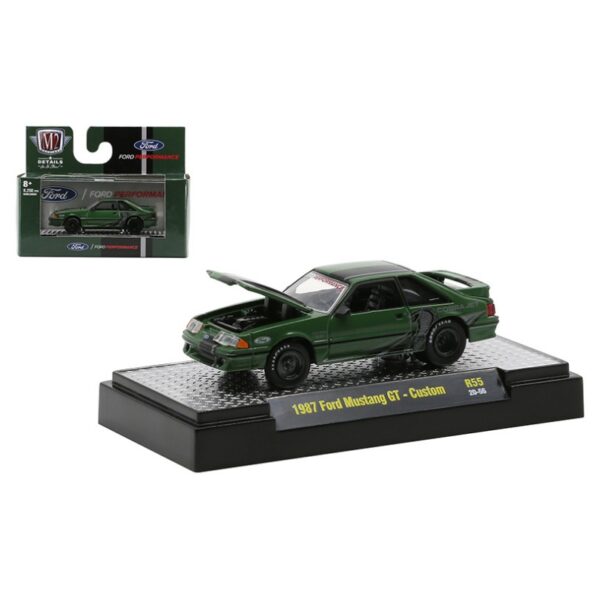 M2 Machines 1987 Ford Mustang GT Custom 1:64