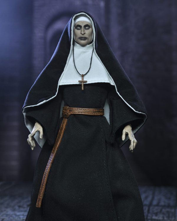 The Conjuring Universe 7” Scale Action Figure – Ultimate Valak (The Nun) - Imagen 4