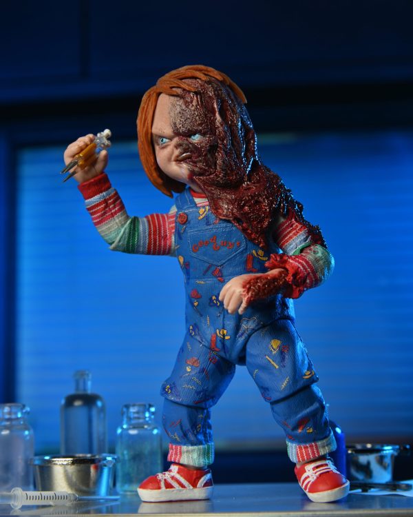 Chucky (TV Series) 7” Scale Action Figure – Ultimate Chucky - Imagen 4
