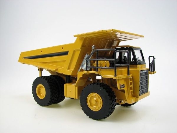 Komatsu HD605-5 1:50 - Imagen 3